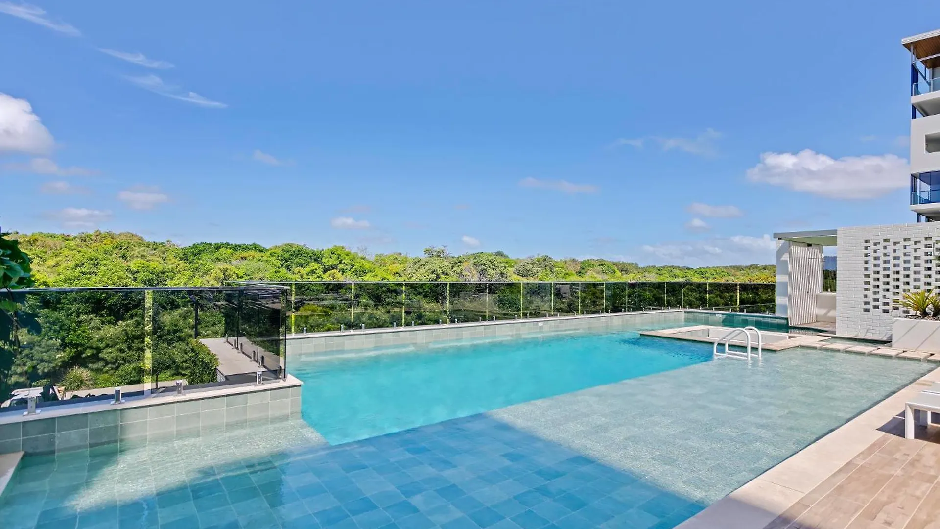 Bokarina Beach Apartments, Ascend Hotel Collection Kawana Waters