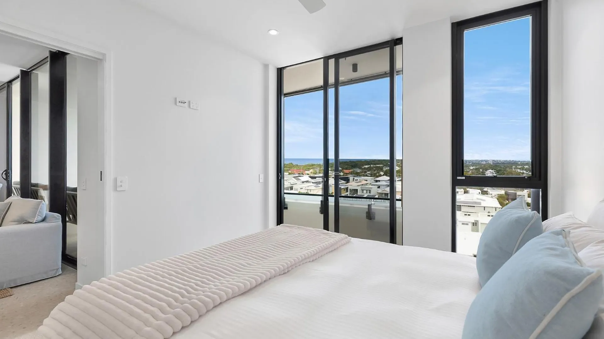 Bokarina Beach Apartments, Ascend Hotel Collection Kawana Waters Australia