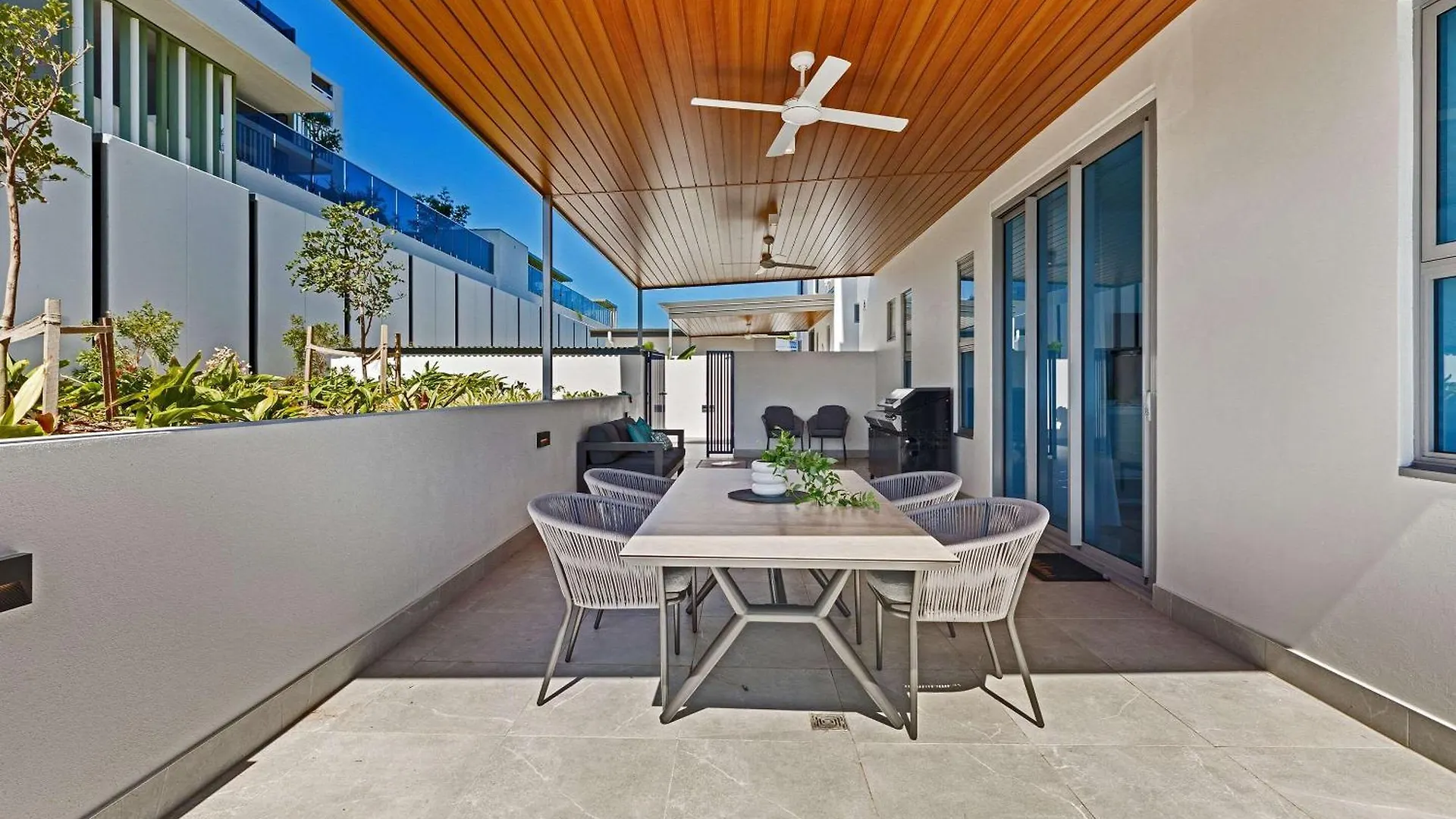 Bokarina Beach Apartments, Ascend Hotel Collection Kawana Waters