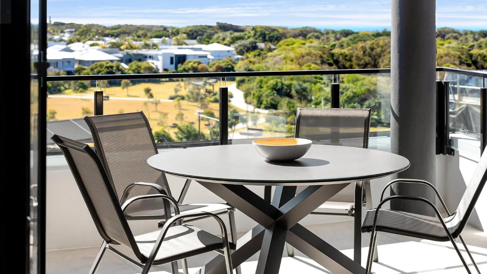 Bokarina Beach Apartments, Ascend Hotel Collection Kawana Waters