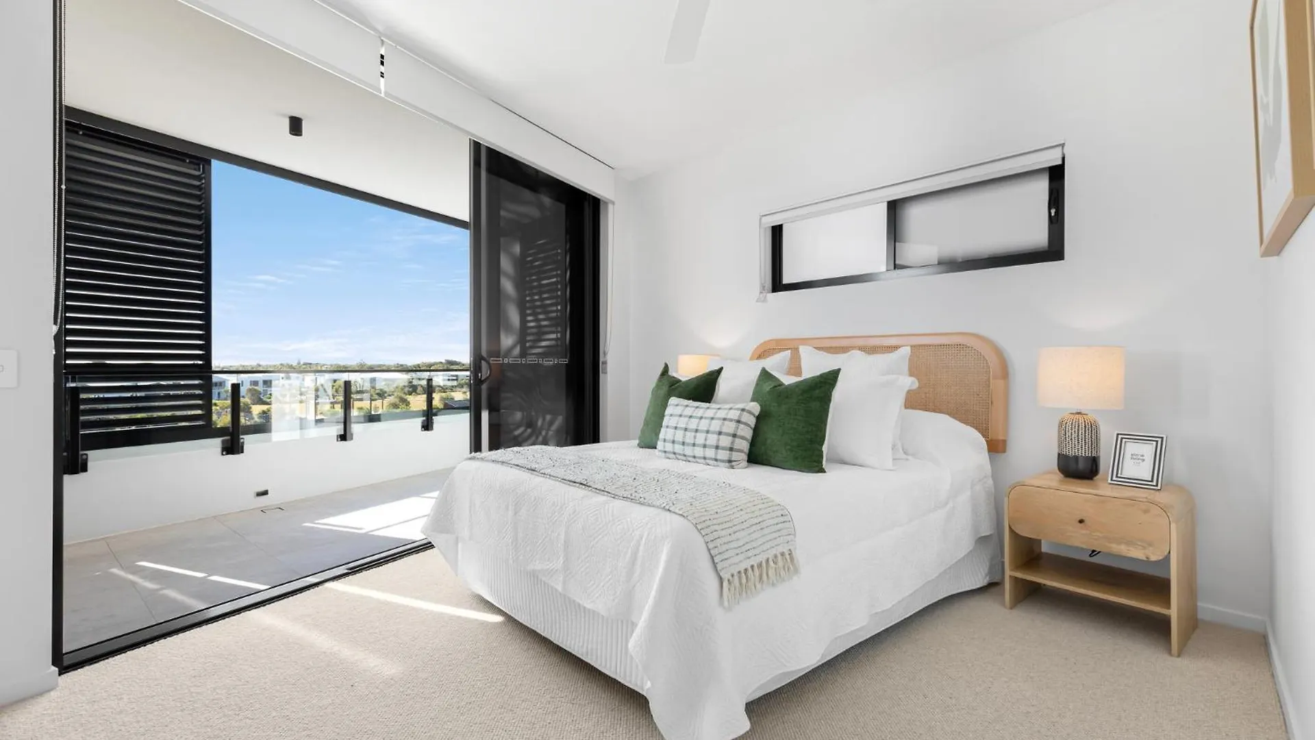 Bokarina Beach Apartments, Ascend Hotel Collection Kawana Waters 0*,