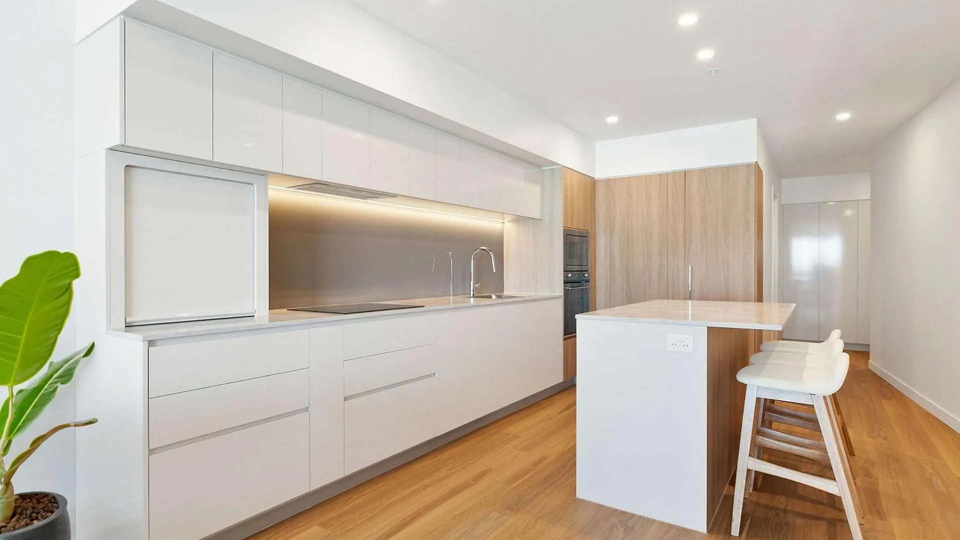 Bokarina Beach Apartments, Ascend Hotel Collection Kawana Waters