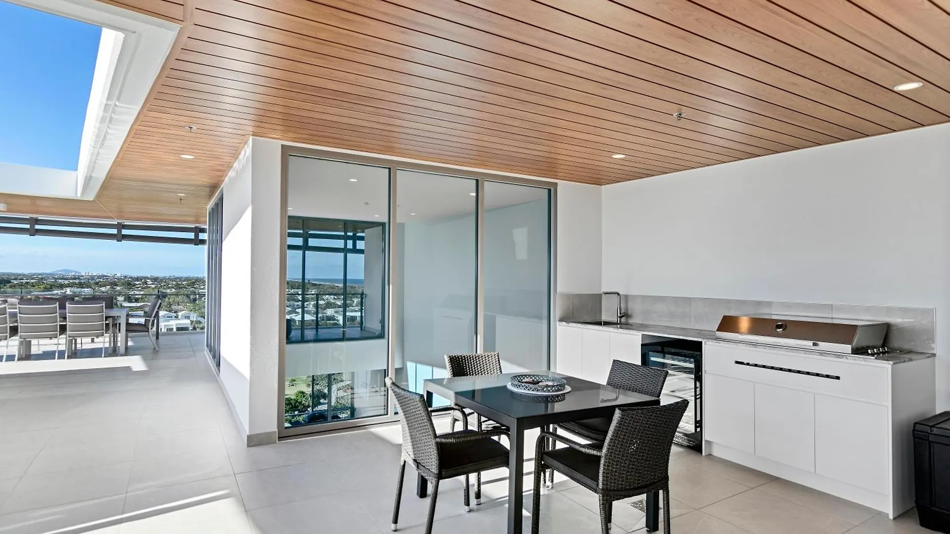 Bokarina Beach Apartments, Ascend Hotel Collection Kawana Waters