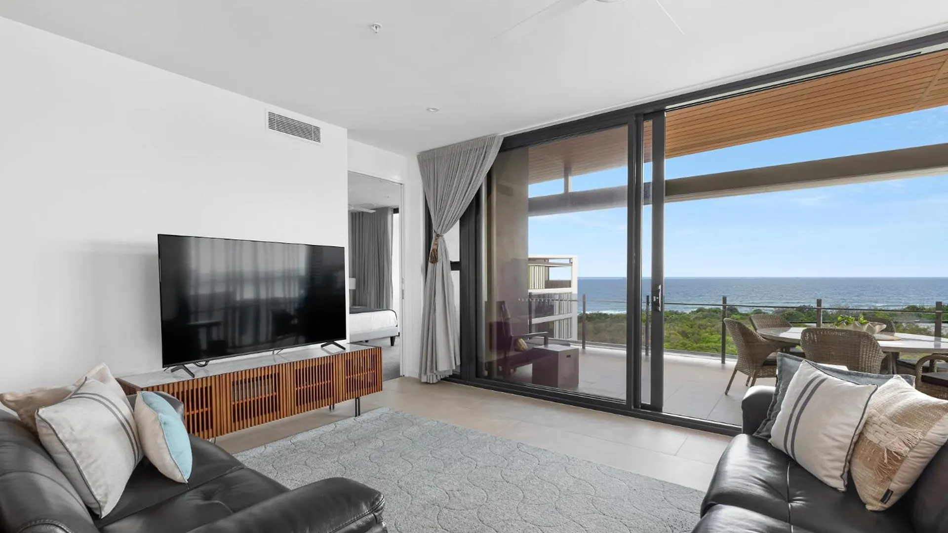 Bokarina Beach Apartments, Ascend Hotel Collection Kawana Waters