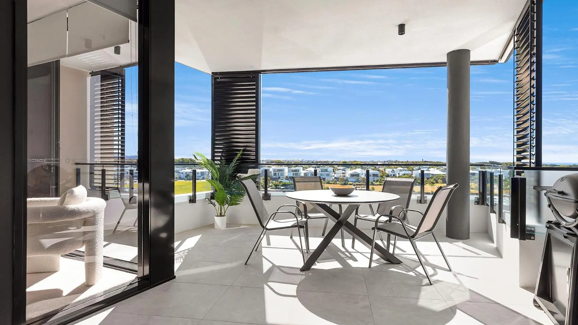 Bokarina Beach Apartments, Ascend Hotel Collection Kawana Waters Austrálie