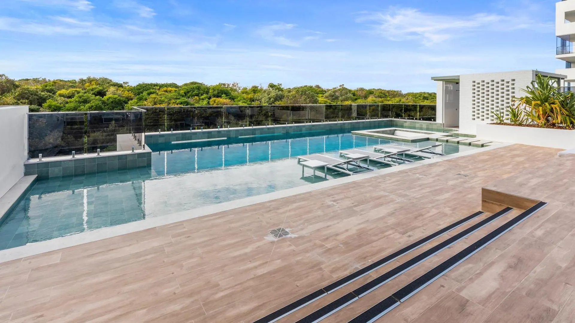 Bokarina Beach Apartments, Ascend Hotel Collection Kawana Waters