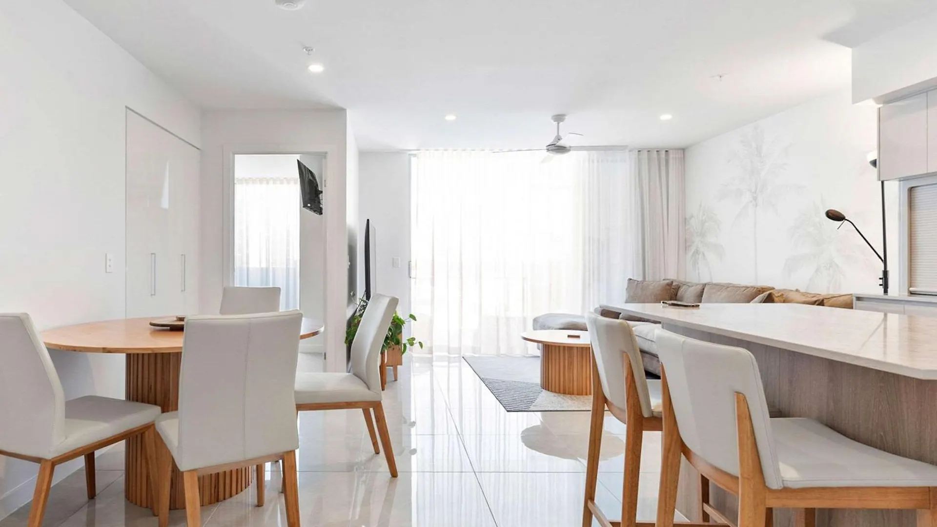 Bokarina Beach Apartments, Ascend Hotel Collection Kawana Waters 0*,