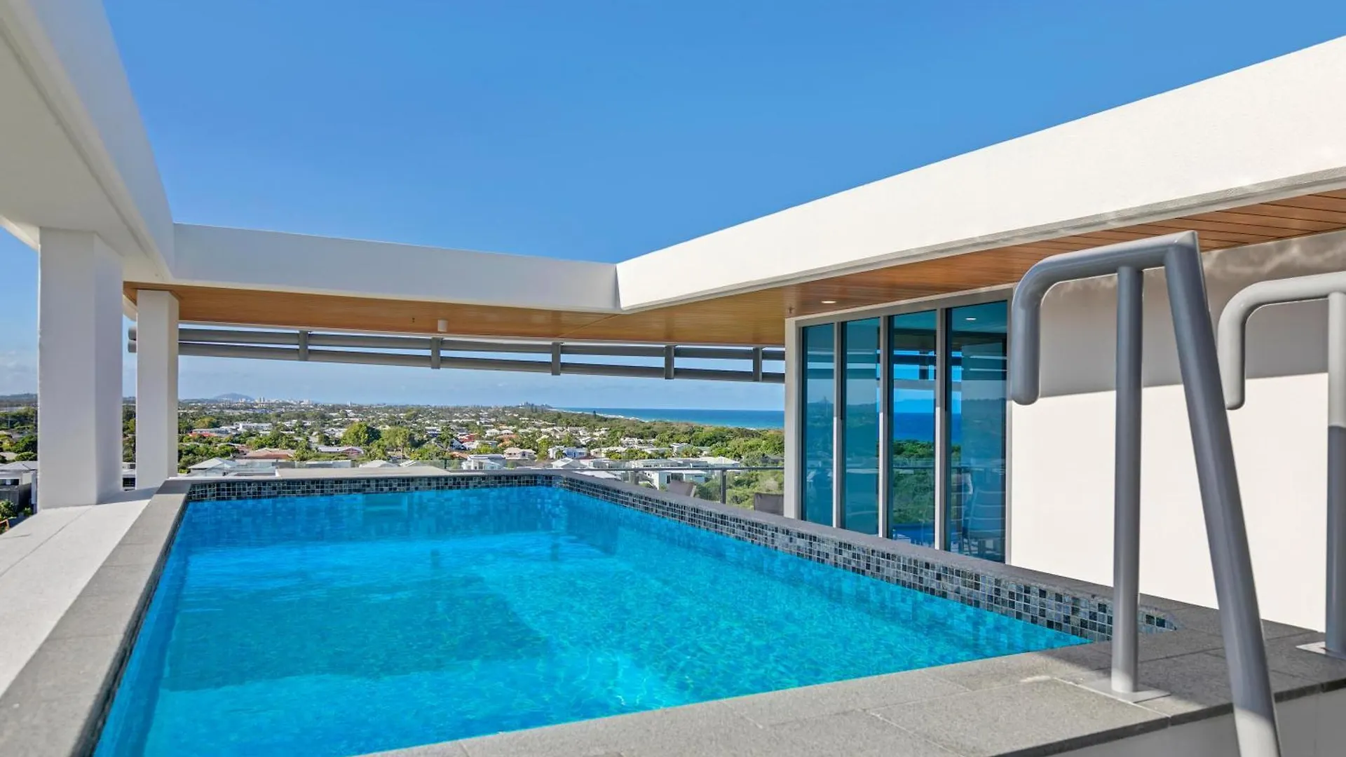 Bokarina Beach Apartments, Ascend Hotel Collection Kawana Waters